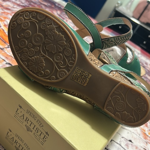 L’ Artiste Quilana NEW in Box Size 39 Teal - Picture 10 of 14